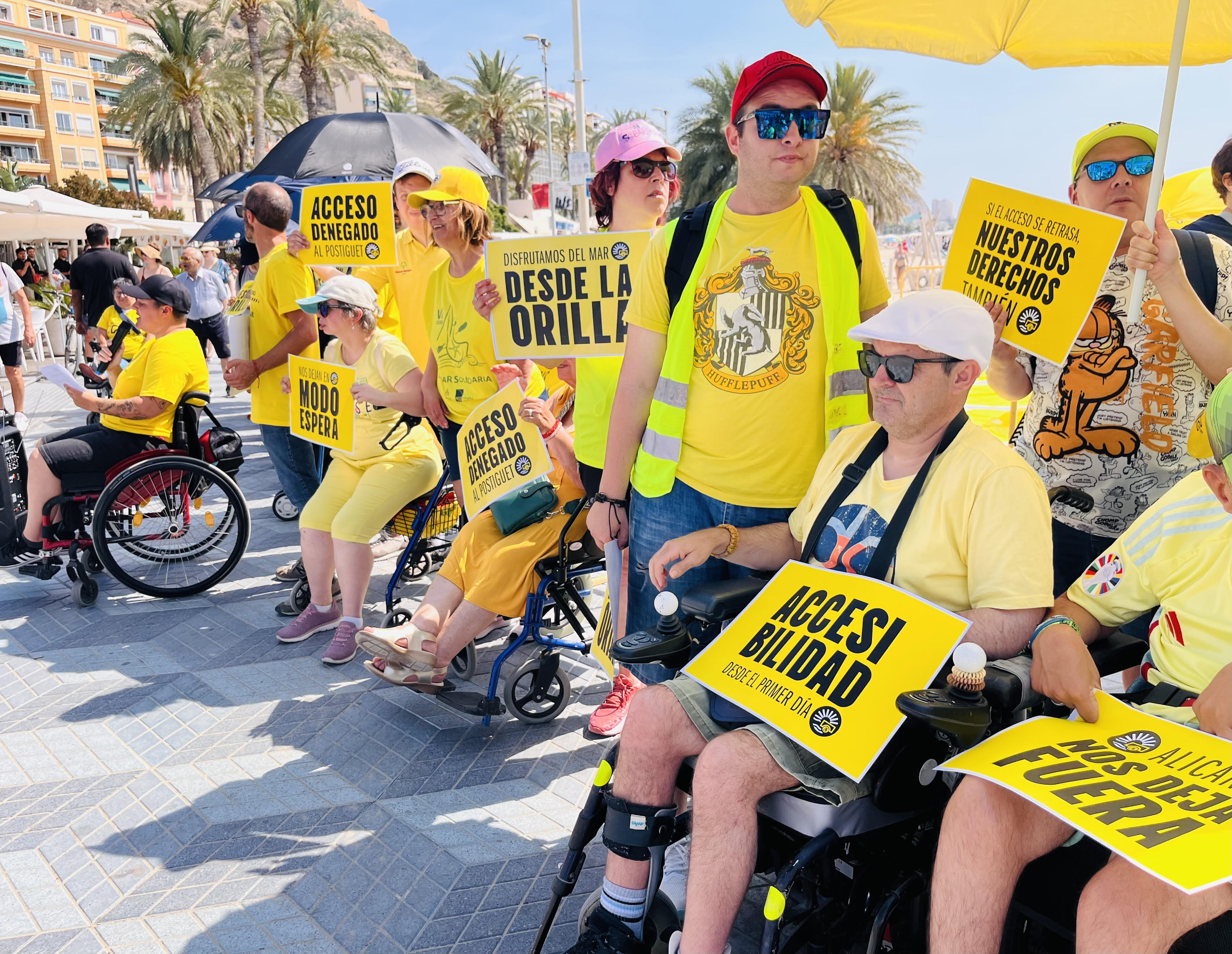 COCEMFE Alicante denuncia que las personas con discapacidad siguen excluidas de las playas hasta julio