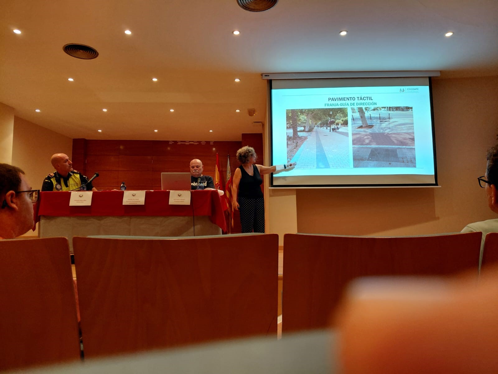 COCEMFE CV y Asidit alertan en Torrent de las barreras que siguen condicionando la movilidad de las personas con discapacidad de la ciudad